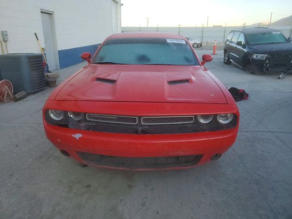 2016 DODGE CHALLENGER SXT