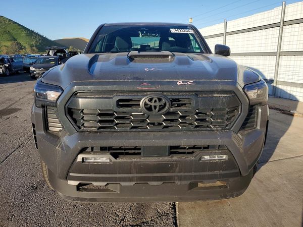 2025 TOYOTA TACOMA