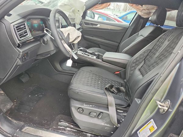 2024 VOLKSWAGEN ATLAS CROSS SPORT 4Motion SE w/Technology
