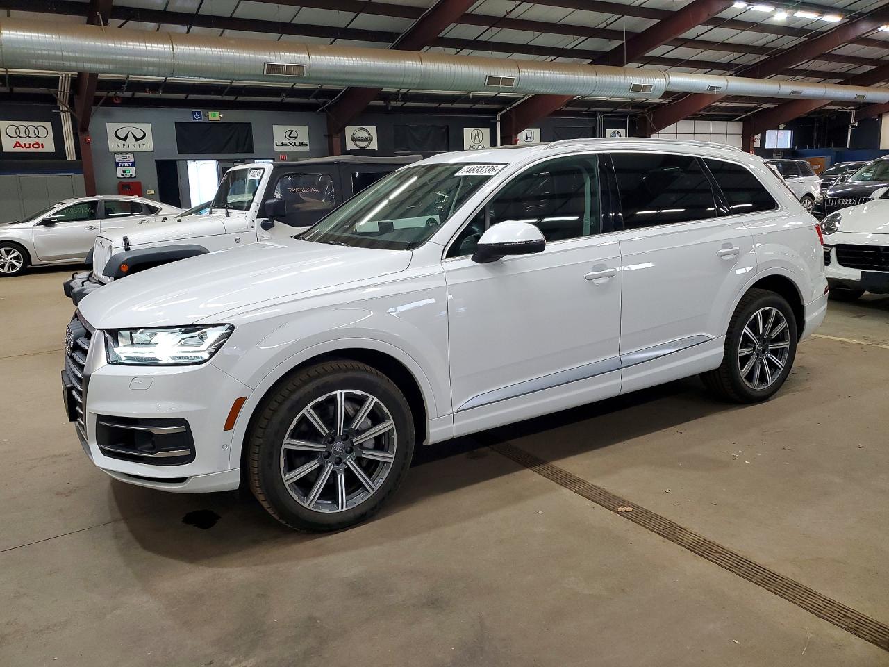 2019 AUDI Q7 — Front 3/4
