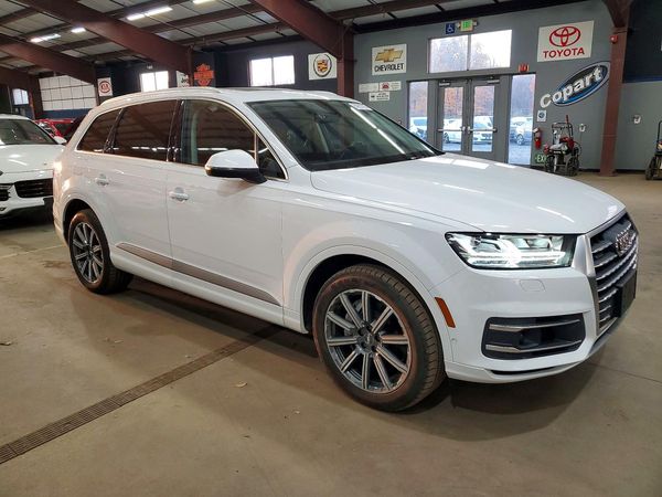 2019 AUDI Q7 — Passenger 3/4