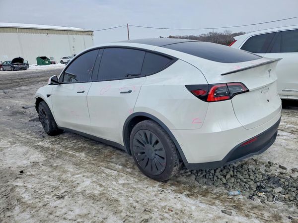 2021 TESLA MODEL Y