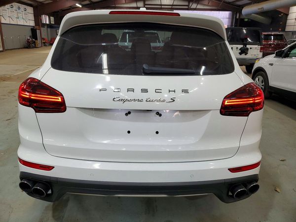 2017 PORSCHE CAYENNE Base, S — DIRR