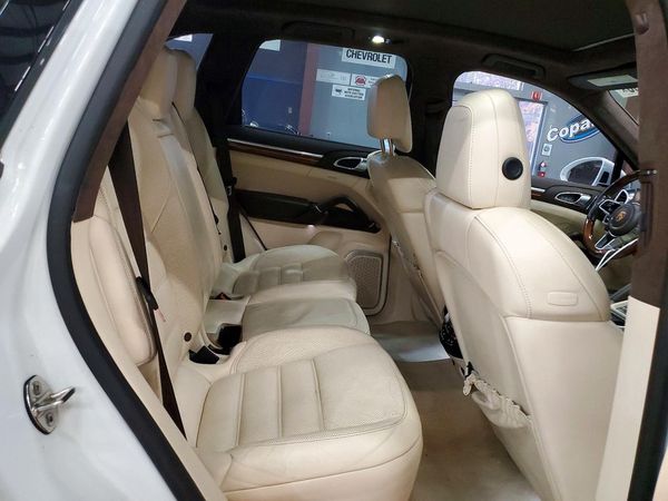2017 PORSCHE CAYENNE Base, S — PSRS