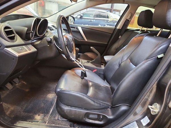 2012 MAZDA 3 Touring/GS — DENT