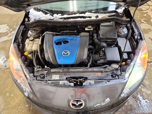 2012 MAZDA 3 Touring/GS — Engine bay