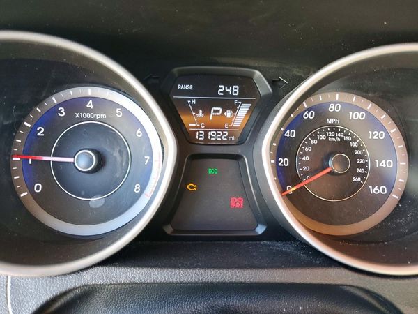 2015 HYUNDAI ELANTRA