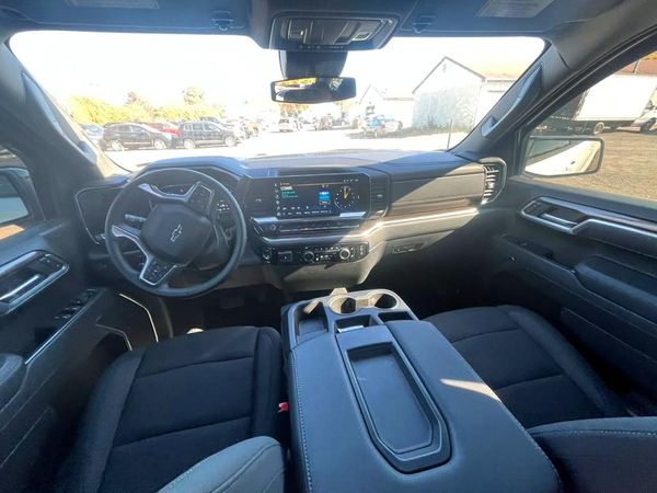 2026 CHEVROLET SILVERADO RST Select Package