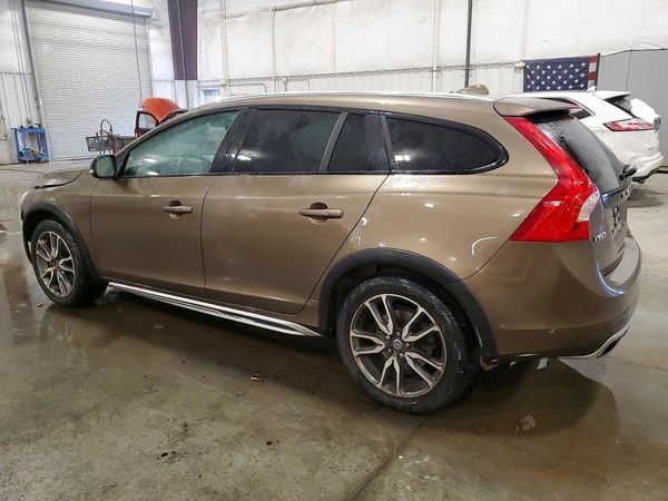 2016 VOLVO V60 CROSS COUNTRY SV35 Platinum