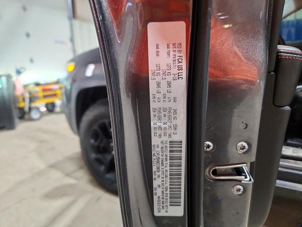 2019 JEEP CHEROKEE Trailhawk — VINS