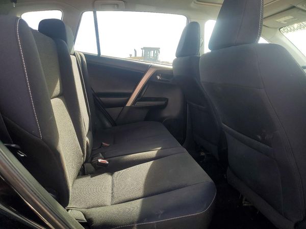 2018 TOYOTA RAV4 Adventure/XLE