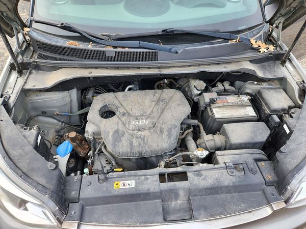 2016 KIA SOUL Plus — Engine bay