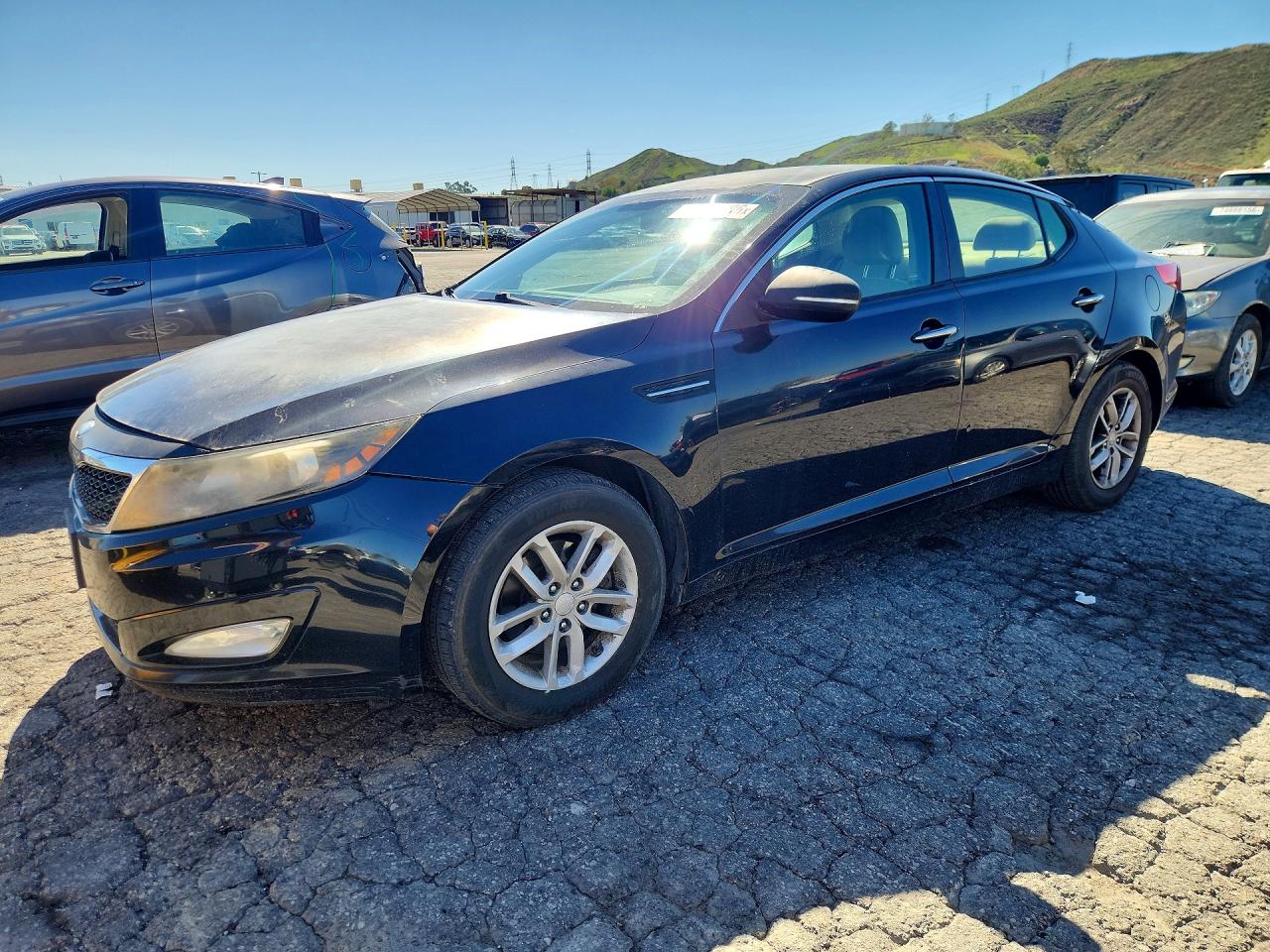 2013 KIA OPTIMA LX — Front 3/4