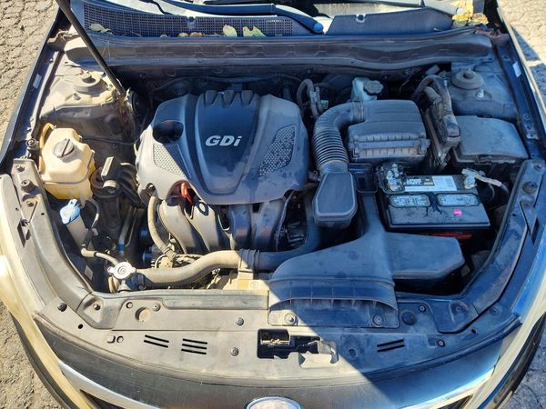2013 KIA OPTIMA LX — Engine bay