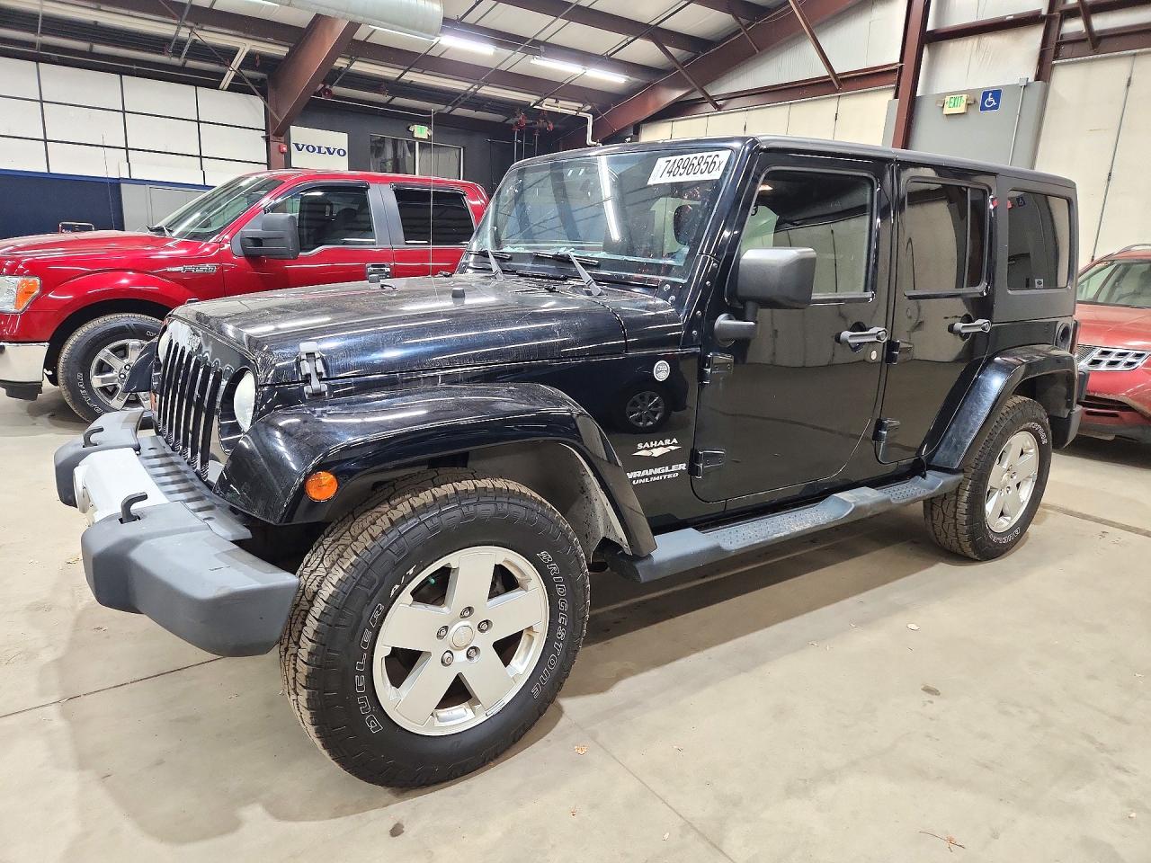 2012 JEEP WRANGLER Sahara — Front 3/4