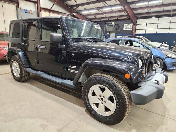 2012 JEEP WRANGLER Sahara — Passenger 3/4