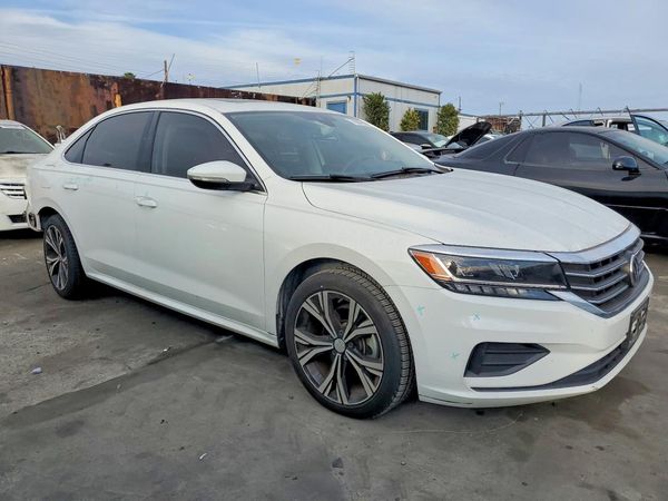 2021 VOLKSWAGEN PASSAT