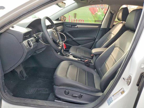 2021 VOLKSWAGEN PASSAT