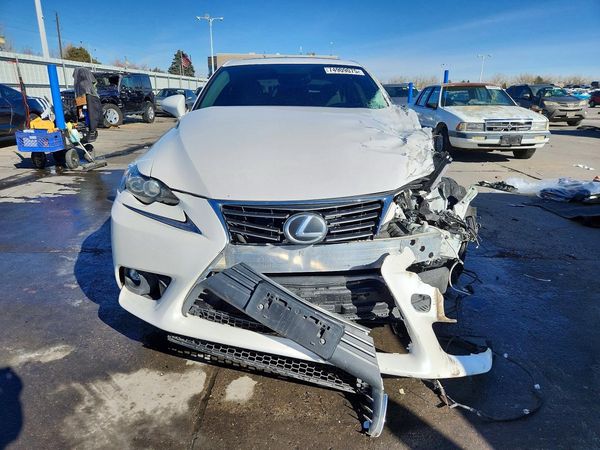 2016 LEXUS IS