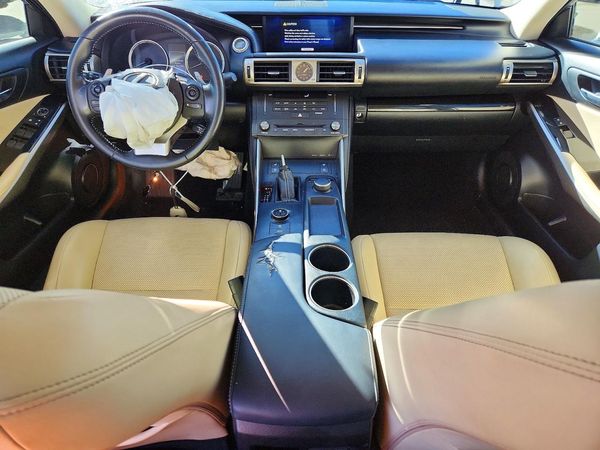 2016 LEXUS IS