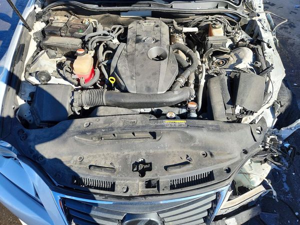 2016 LEXUS IS