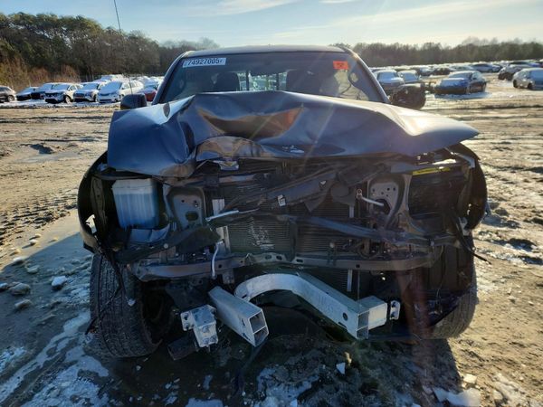 2015 TOYOTA TACOMA Delux Grade