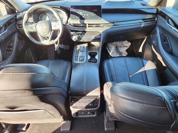 2023 INFINITI QX60 Pure