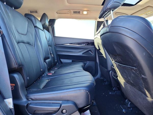 2023 INFINITI QX60 Pure