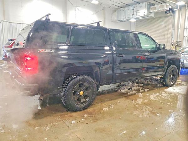 2017 CHEVROLET SILVERADO LT