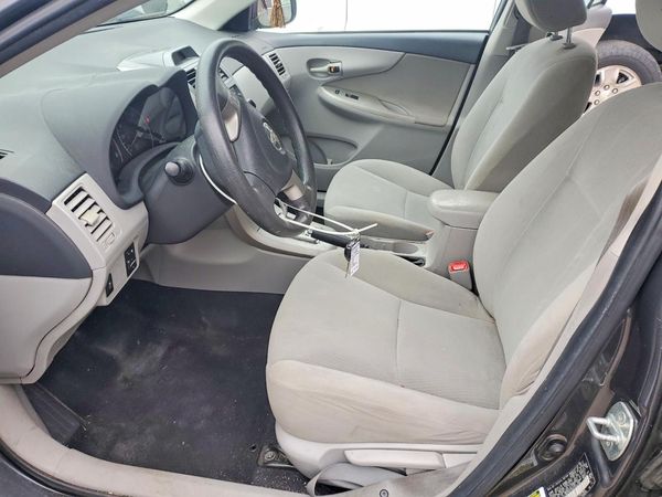 2013 TOYOTA COROLLA — DENT
