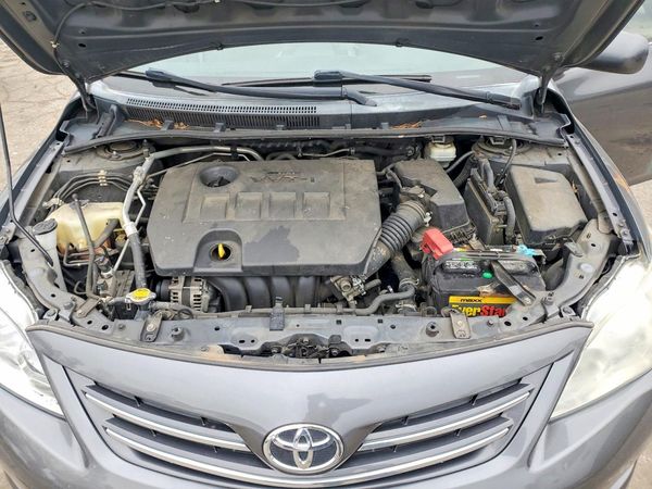 2013 TOYOTA COROLLA — Engine bay