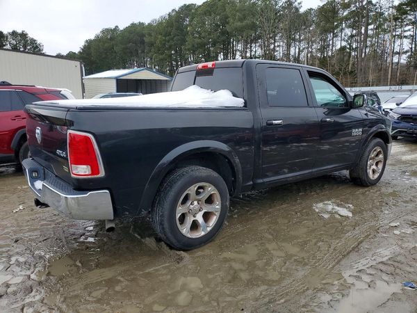 2016 RAM 1500 LARAMIE CREW CAB 4X4