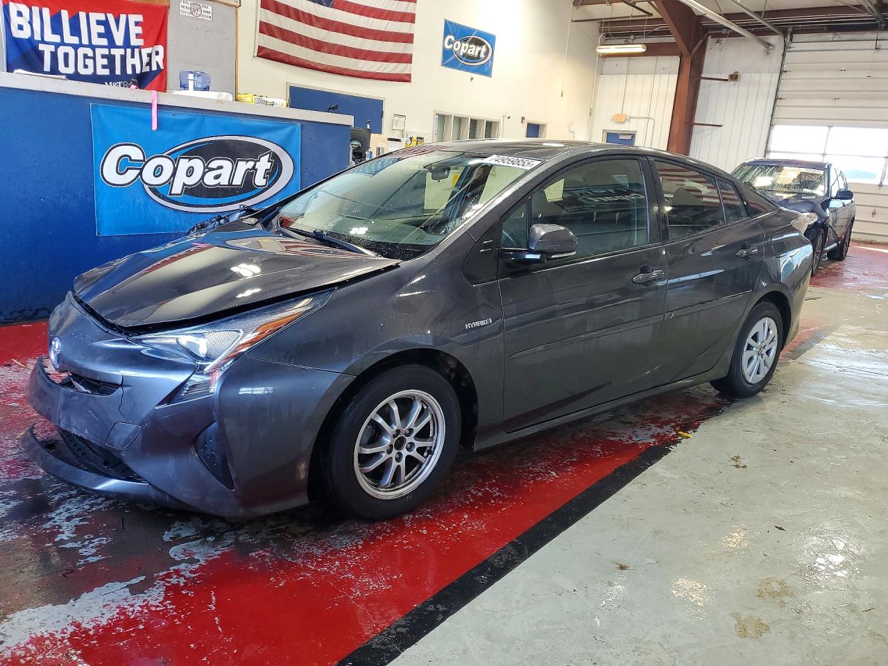 2016 TOYOTA PRIUS