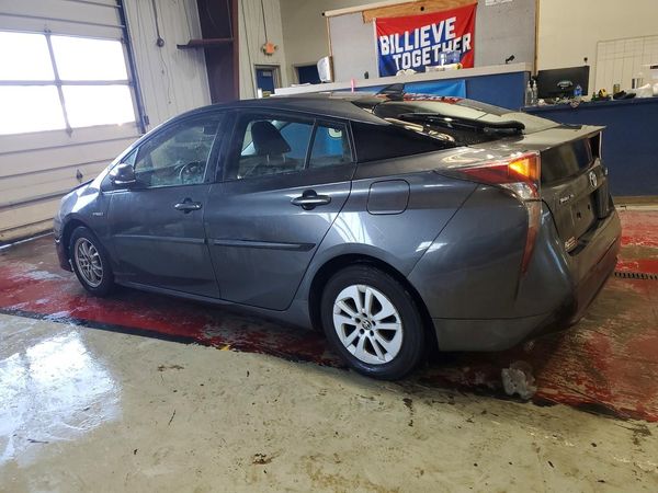 2016 TOYOTA PRIUS