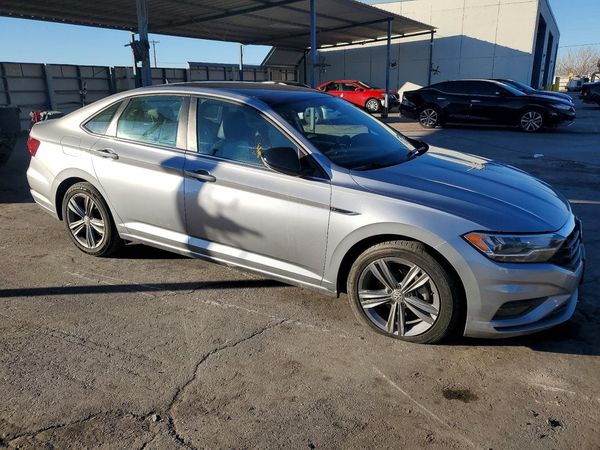2021 VOLKSWAGEN JETTA S / SE / R-Line