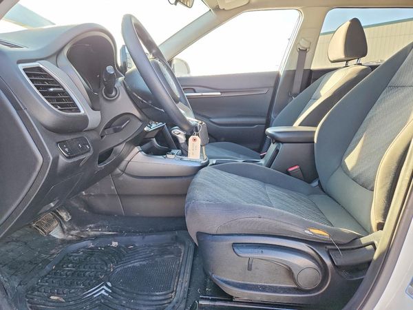 2023 KIA SELTOS LX — DENT