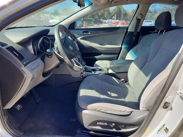 2014 HYUNDAI SONATA