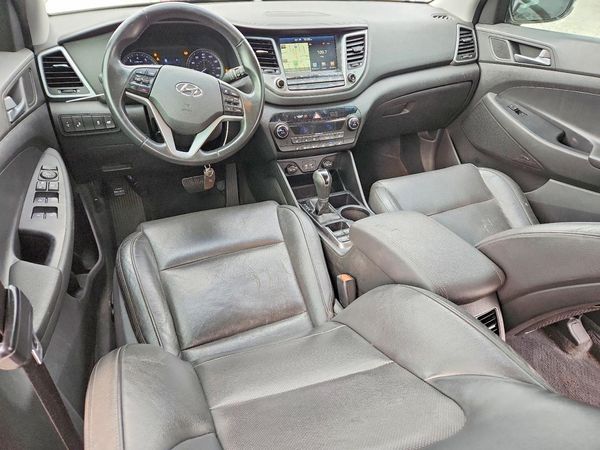 2017 HYUNDAI TUCSON
