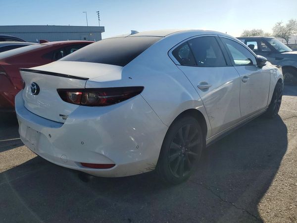 2021 MAZDA 3