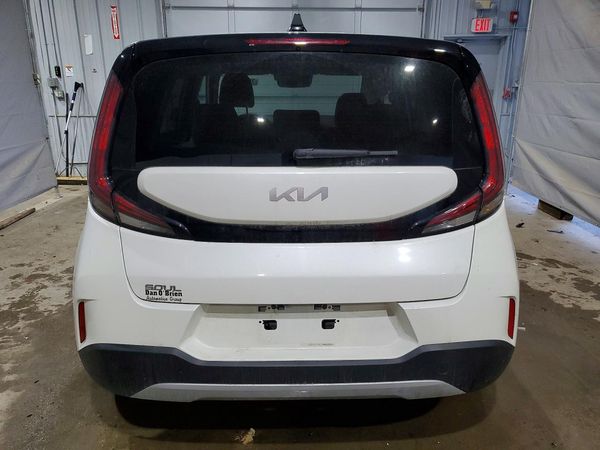 2023 KIA SOUL LX, S