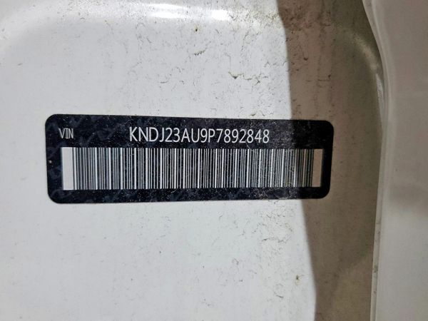 2023 KIA SOUL LX, S