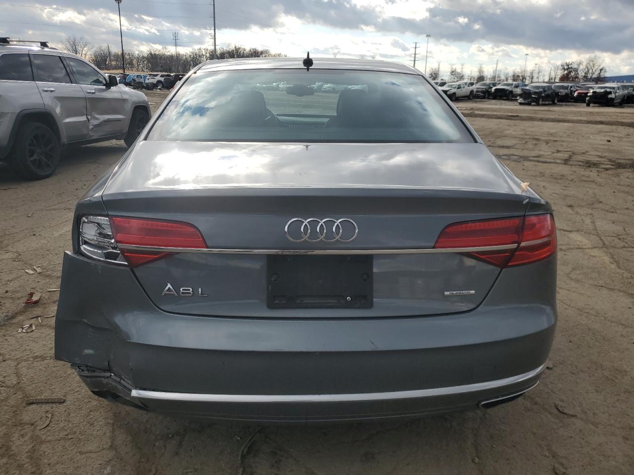2016 AUDI A8 quattro L
