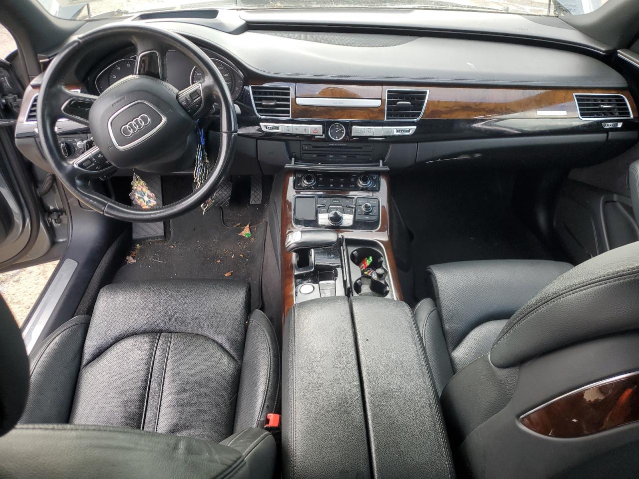 2016 AUDI A8 quattro L