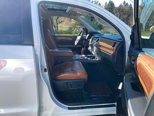 2019 TOYOTA TUNDRA Platinum Grade