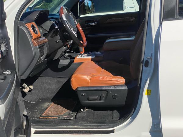 2019 TOYOTA TUNDRA Platinum Grade
