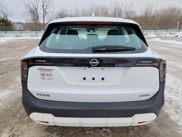 2025 NISSAN KICKS S