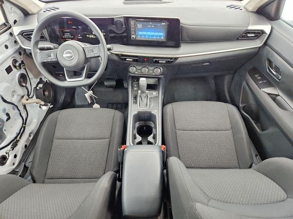 2025 NISSAN KICKS S