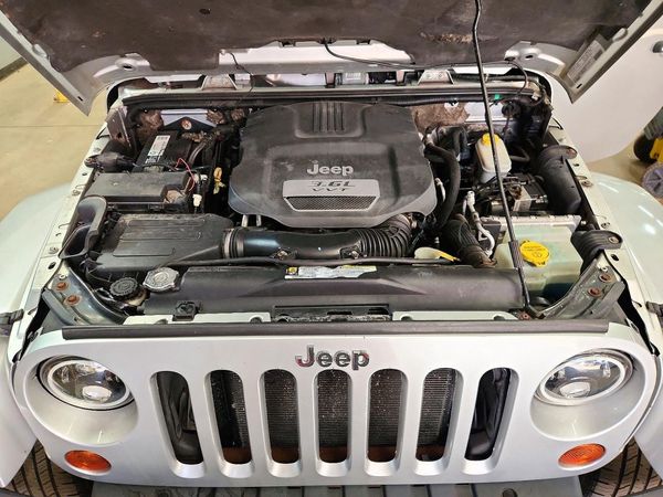 2012 JEEP WRANGLER Sahara — Engine bay
