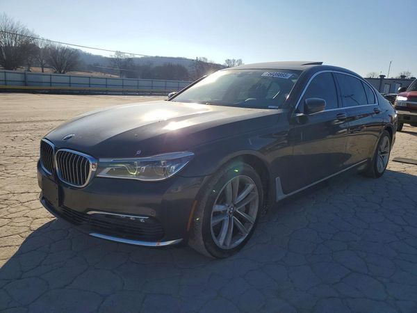 2016 BMW 750 xDrive