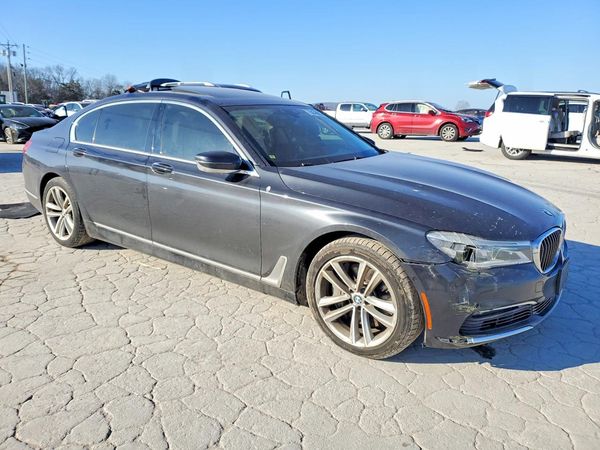 2016 BMW 750 xDrive